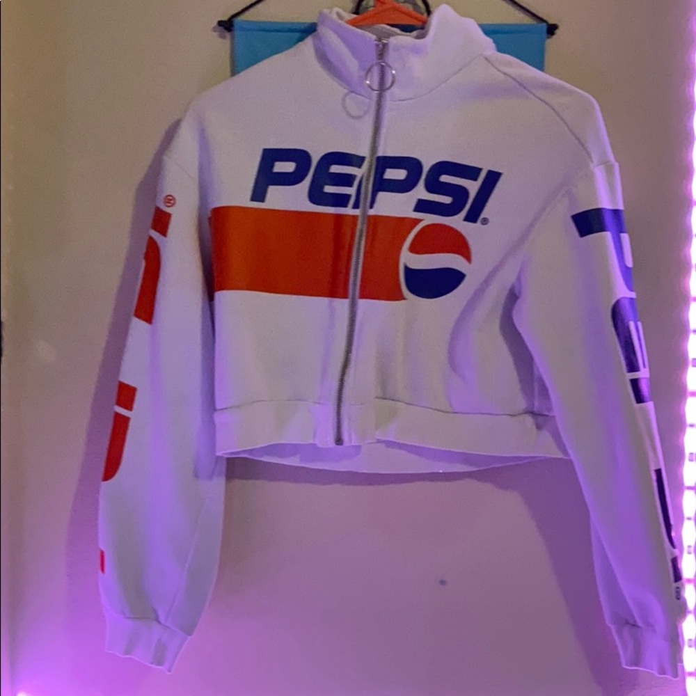 Divided jacket